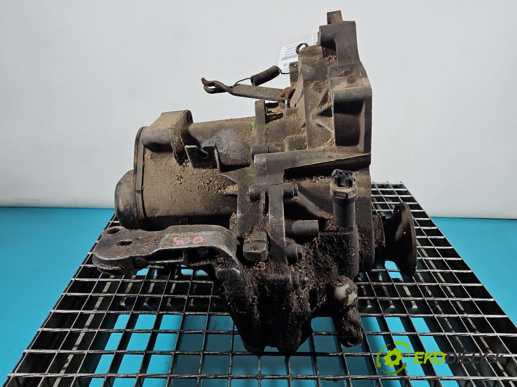 Seat Ibiza II 6K 1993-2002 1.4 mpi 60 HP manual 44 kW 1390 cm3 3- prevodovka stupeň,rýchlosť manual DXK