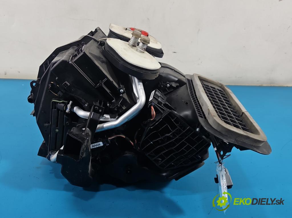 Renault Kadjar 2015-2022 1.2 131 hp manual 96 kW 1197 cm3 5- radiátor 272707975R (Radiátor topení)