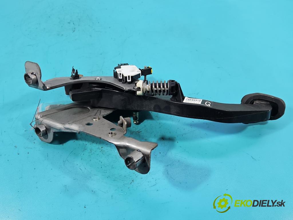 Renault Kadjar 2015-2022 1.2 131 HP manual 96 kW 1197 cm3 5- pedále ostatné 465038803R