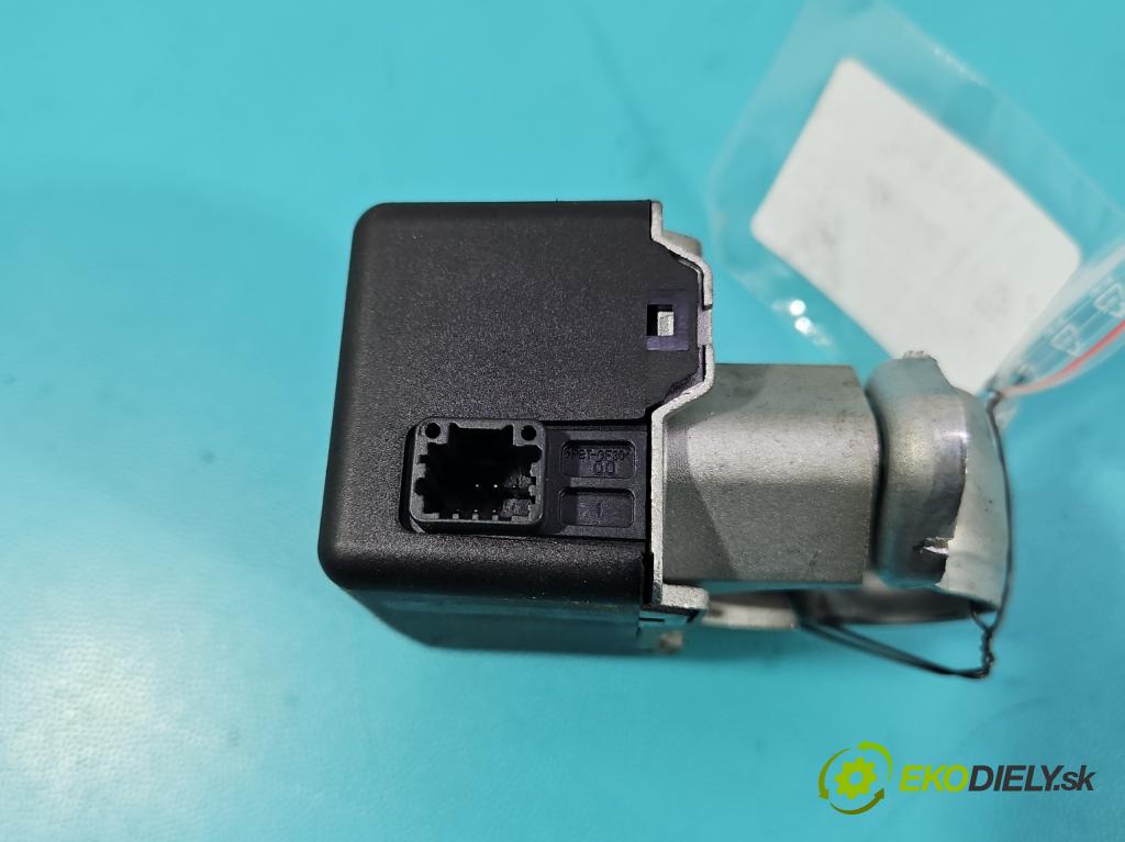 Renault Kadjar 2015-2022 1.2 131 HP manual 96 kW 1197 cm3 5- Blokáda: řízení: 487004553R (Riadenie ostatné)