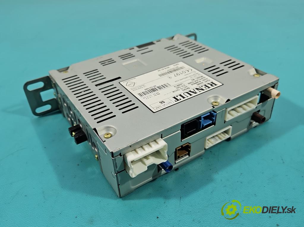 Renault Kadjar 2015-2022 1.2 131 HP manual 96 kW 1197 cm3 5- Radio originál 276660