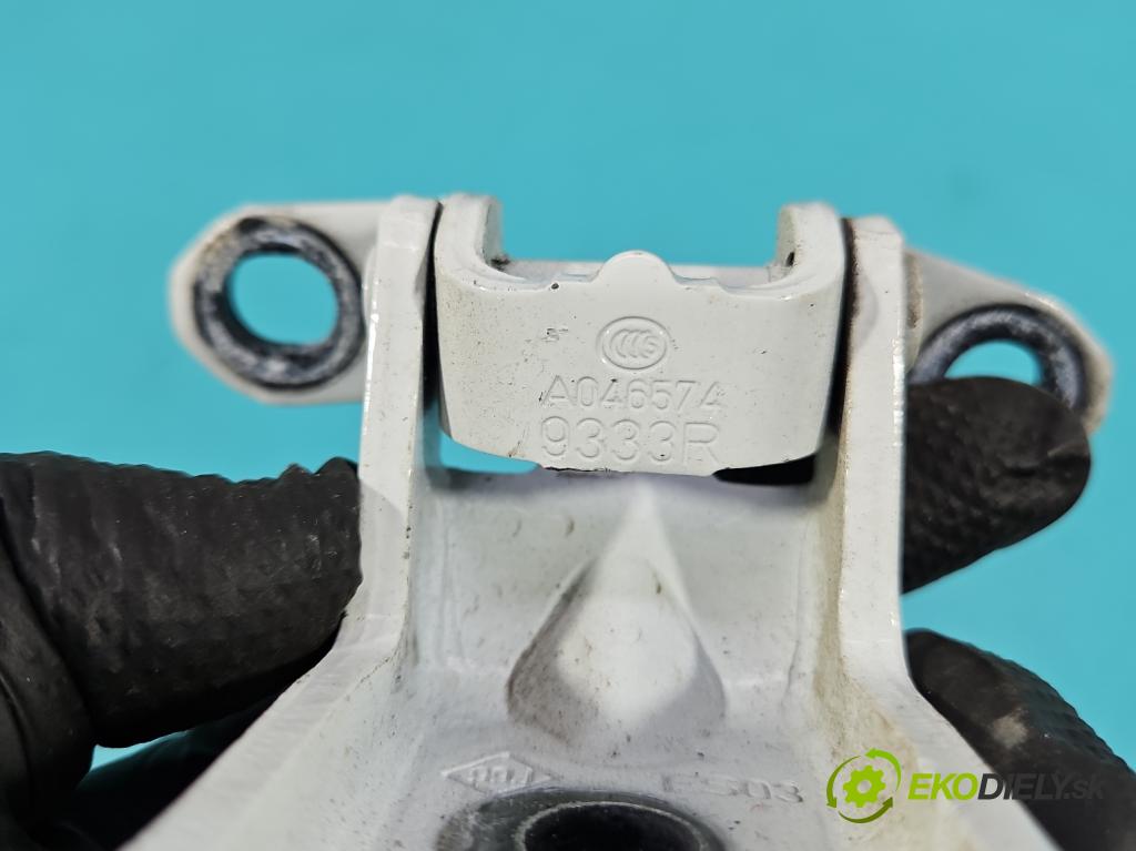 Renault Kadjar 2015-2022 1.2 131 hp manual 96 kW 1197 cm3 5- Závěs: dveře zadní levý