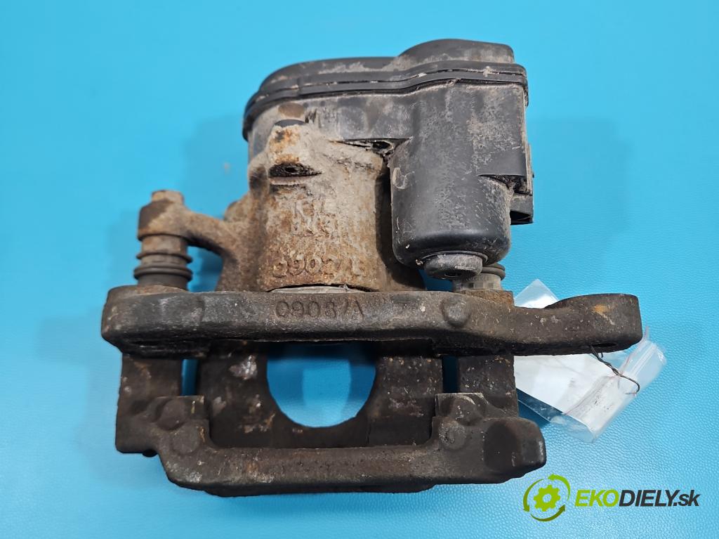 Renault Kadjar 2015-2022 1.2 131 HP manual 96 kW 1197 cm3 5- brzdič zadné ľavý  (Kľučka dverí ostatné)