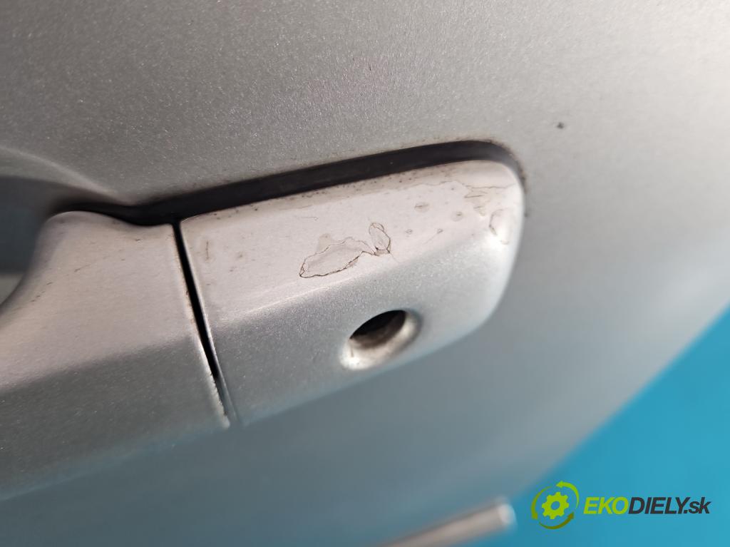 Volvo S40 II 2004-2012 2.0d 136 HP manual 100 kW 1997 cm3 4- dvere predné ľavé  (Kľučka dverí ostatné)