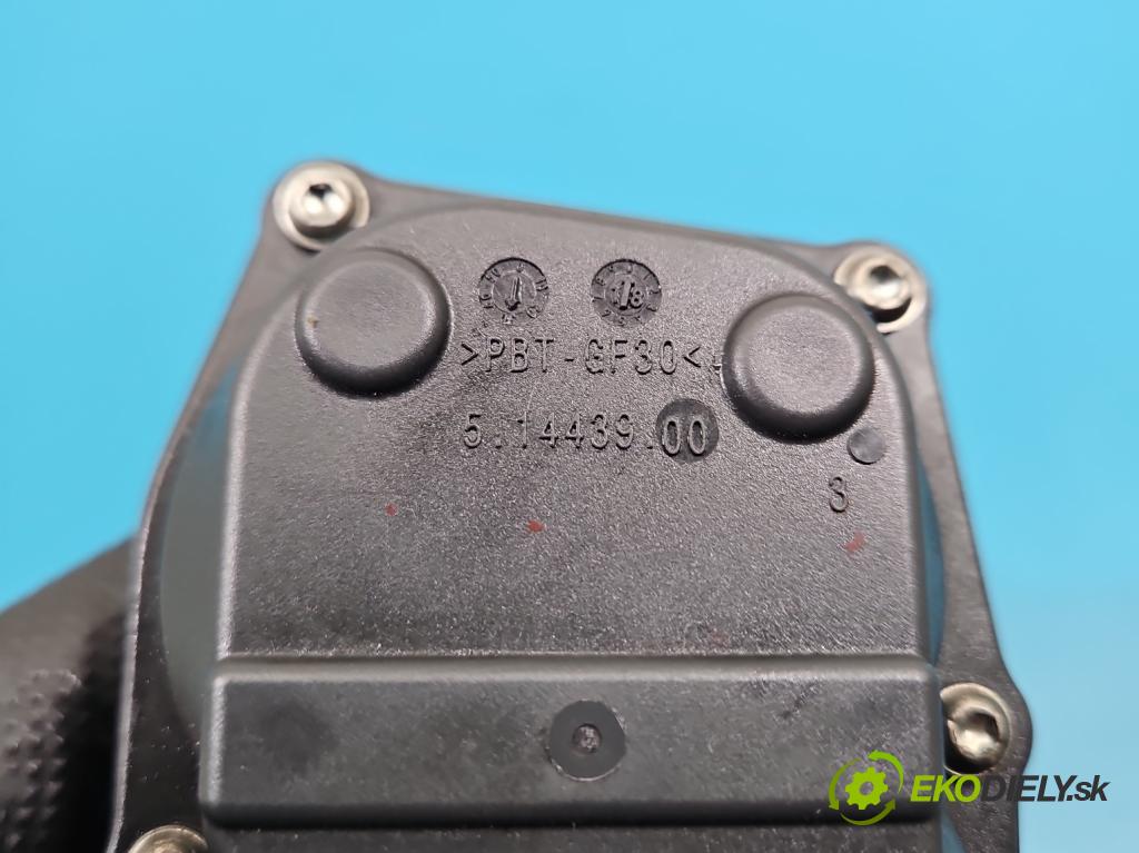 Opel Insignia B 2017-2022 2.0 cdti 209KM automatic 154 kW 1956 cm3 5- Ovladač: klapky: kolektor 55578249 (Motorček ostatné)