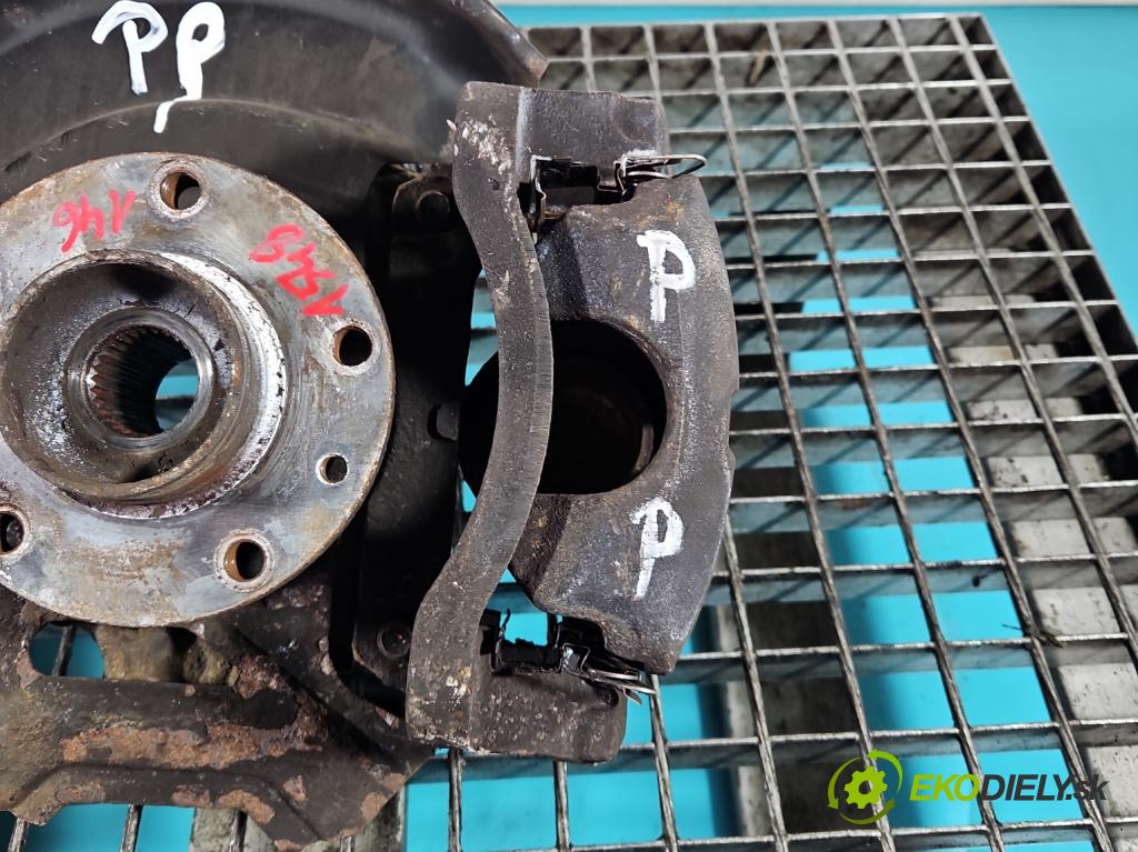 Renault Kadjar 2015-2022 1.2 131 hp manual 96 kW 1197 cm3 5- brzdič přední pravý  (Klika dveří ostatní)