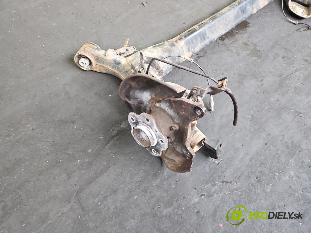 Renault Kadjar 2015-2022 1.2 131 hp manual 96 kW 1197 cm3 5- zadní výztuha  (Zadní výztuha)