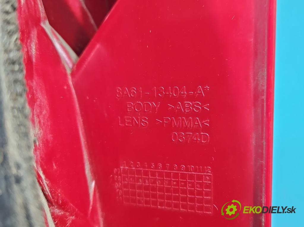 Ford Fiesta Mk7 2008-2017 1.2 16V 82 HP manual 60 kW 1242 cm3 3- svetlo / reflektor zadné pravé 8A61-13404-A (Kľučka dverí ostatné)