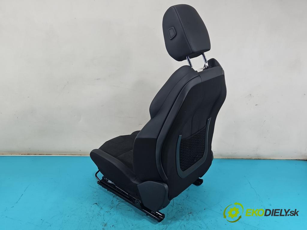 Peugeot 508 II 2018- 1.5 hdi 131 HP manual 96 kW 1499 cm3 5- Sedačka pravý (Sedadlo)