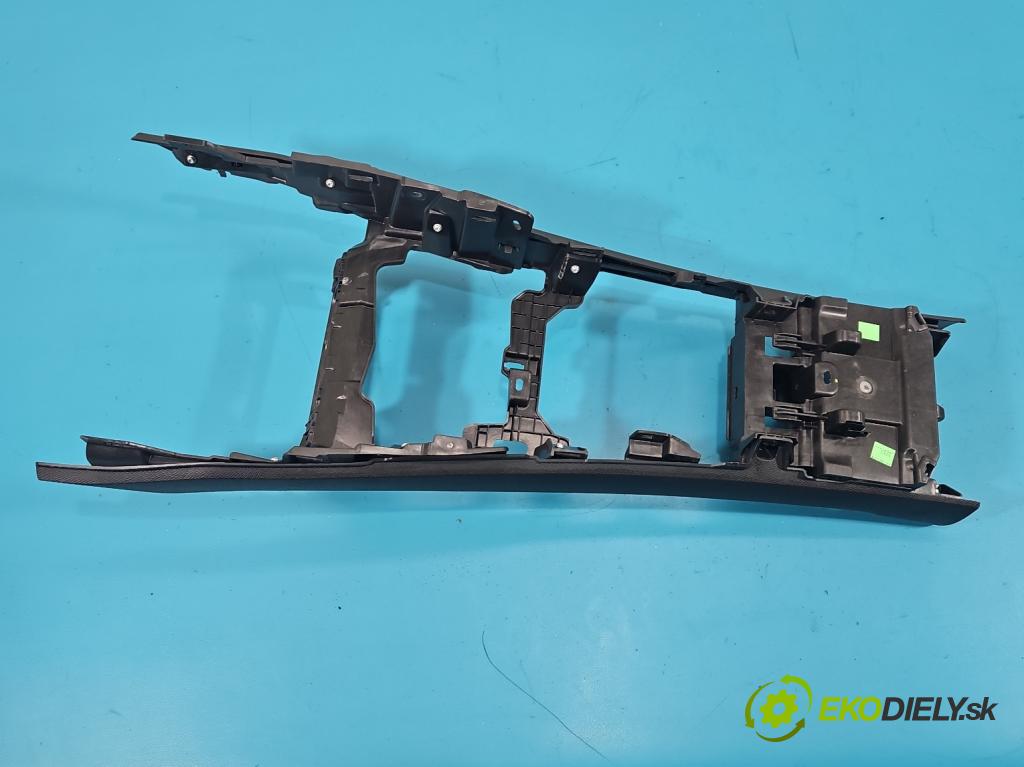 Peugeot 508 II 2018- 1.5 hdi 131 HP manual 96 kW 1499 cm3 5- kryt plast 9G49A128