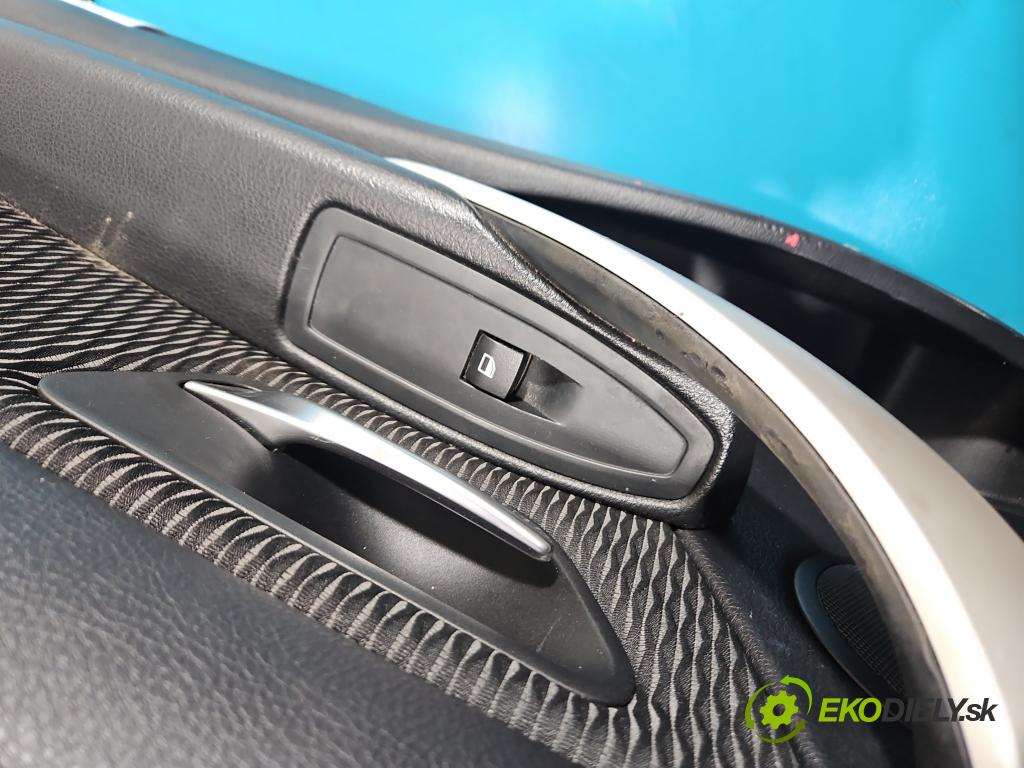 Bmw 3 F30 2011-2018 2.0d 184 hp manual 135 kW 1995 cm3 5- Tapacír: dveře přední pravé