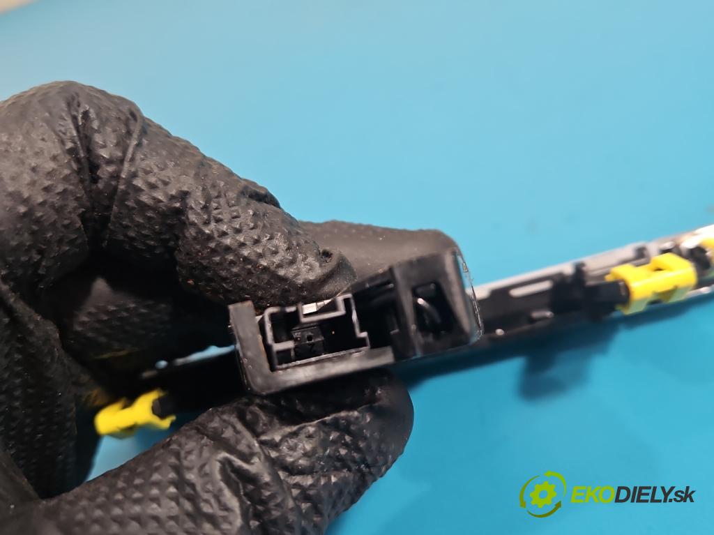 Peugeot 508 II 2018- 1.5 hdi 131 hp manual 96 kW 1499 cm3 5- lišta ozdobná interiéry: 90101574