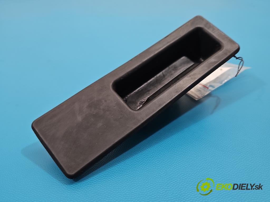 Bmw 3 F30 2011-2018 2.0d 184hp manual 135 kW 1995 cm3 5- rukoväť kufrové dvere zadné 7368752