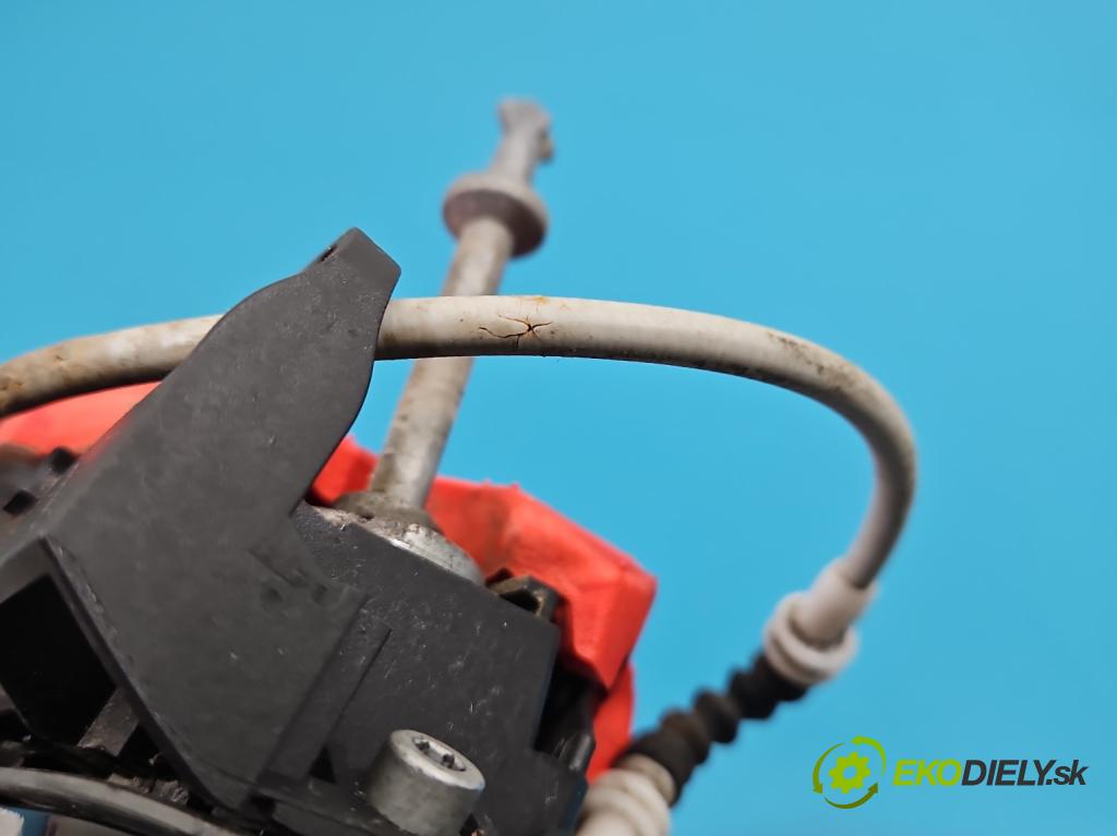 Bmw 3 F30 2011-2018 2.0d 184hp manual 135 kW 1995 cm3 5- rukoväť predné ľavé mimo: 7321639 (Kľučka dverí vonkajšia predná ľavá)