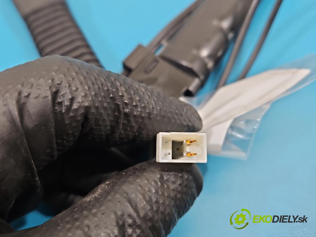 Bmw 3 F30 2011-2018 2.0d 184hp manual 135 kW 1995 cm3 5- pas bezpečnosť: predné pravý 7259388