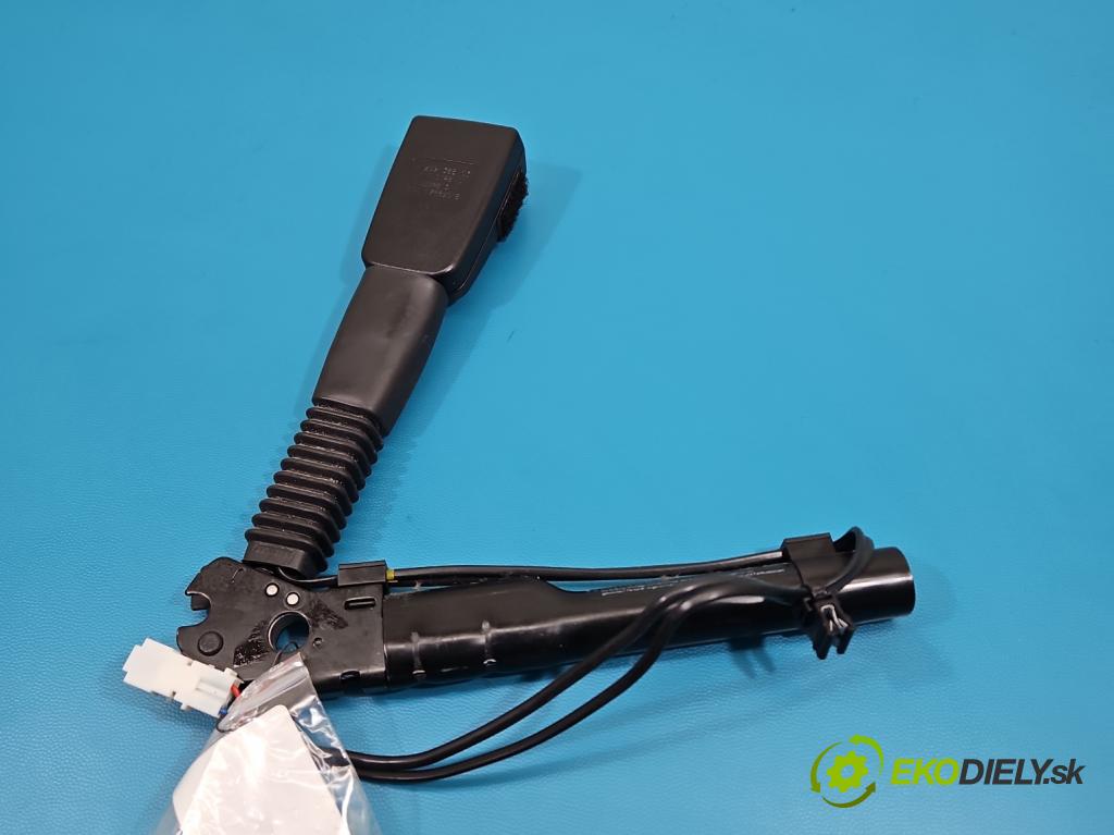 Bmw 3 F30 2011-2018 2.0d 184hp manual 135 kW 1995 cm3 5- pas bezpečnosť: predné pravý 7259388