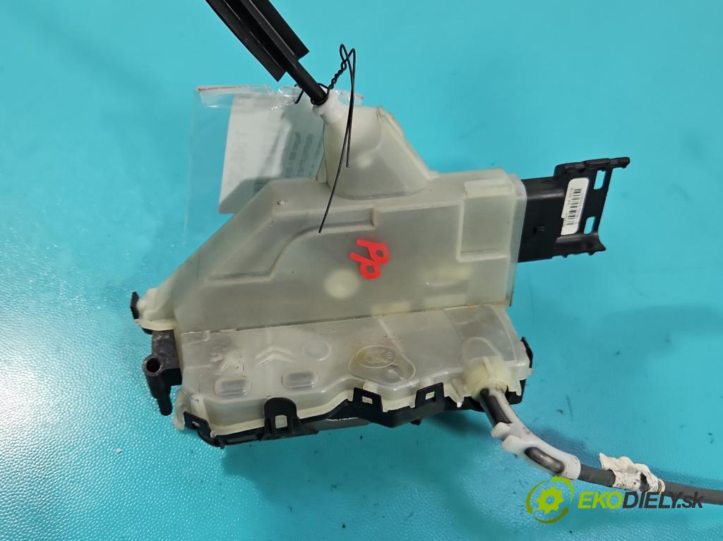 Peugeot 508 II 2018- 1.5 hdi 131 HP manual 96 kW 1499 cm3 5- zámok predné pravý 165202