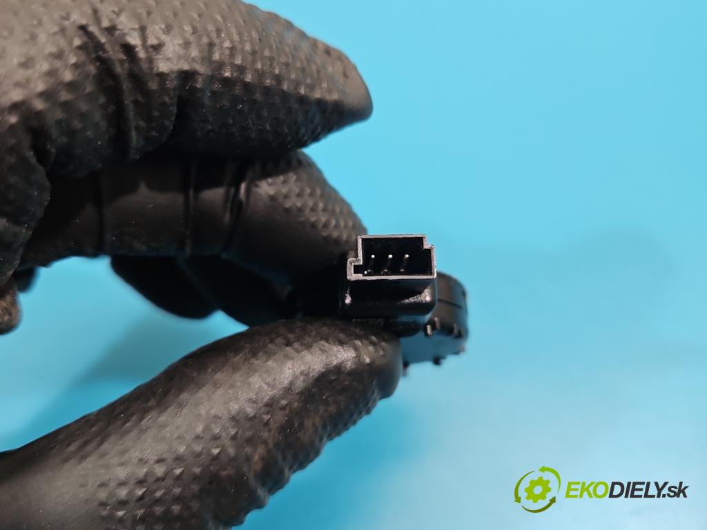 Bmw 3 F30 2011-2018 2.0d 184hp manual 135 kW 1995 cm3 5- snímač déšť: 9287976-01 (Snímač dažďa)