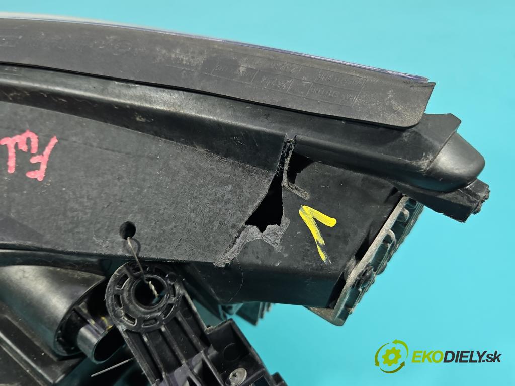 Hyundai I30 III 2016- 2.0 16V 280KM: automatic 206 kW 1998 cm3 5- Reflektor: pravý 92102G4600 (Svetlo predné pravé)