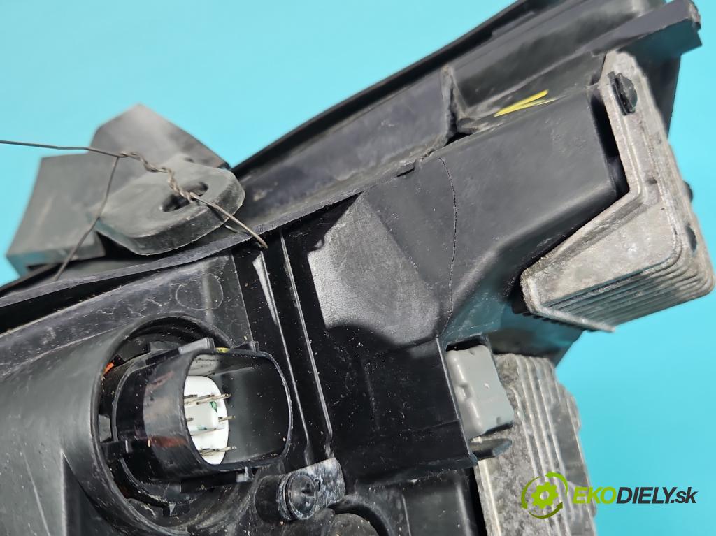 Hyundai I30 III 2016- 2.0 16V 280KM: automatic 206 kW 1998 cm3 5- Reflektor: pravý 92102G4600 (Svetlo predné pravé)