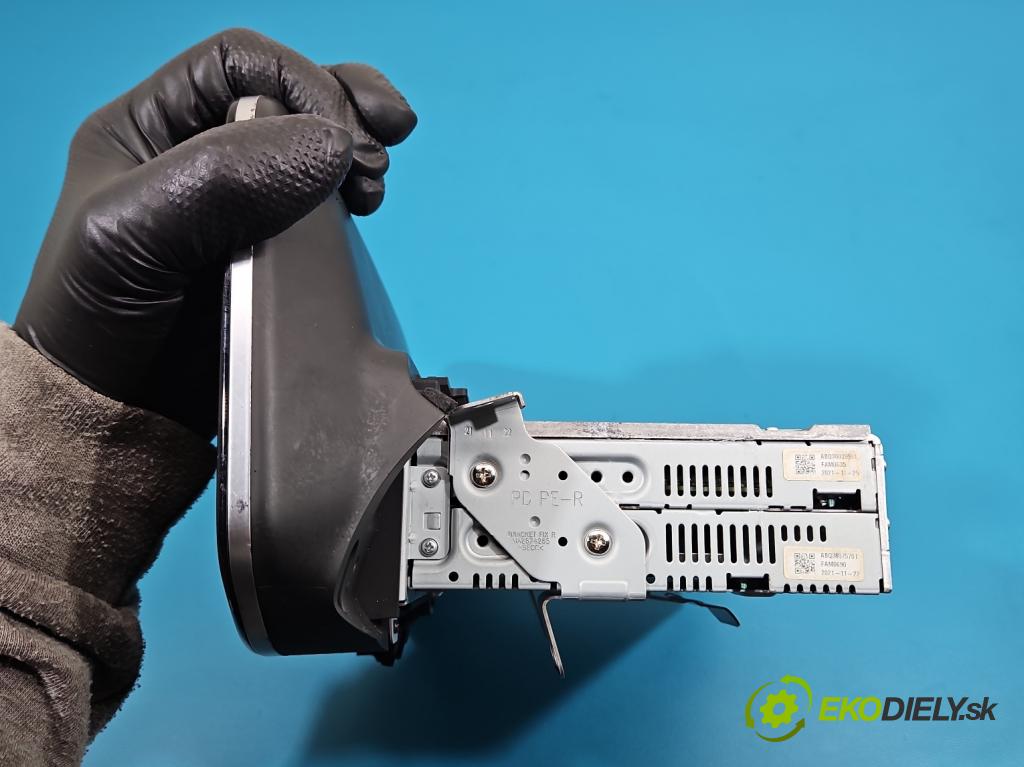 Hyundai I30 III 2016- 2.0 16V 280KM: automatic 206 kW 1998 cm3 5- Radio originál 96560-S0630RET