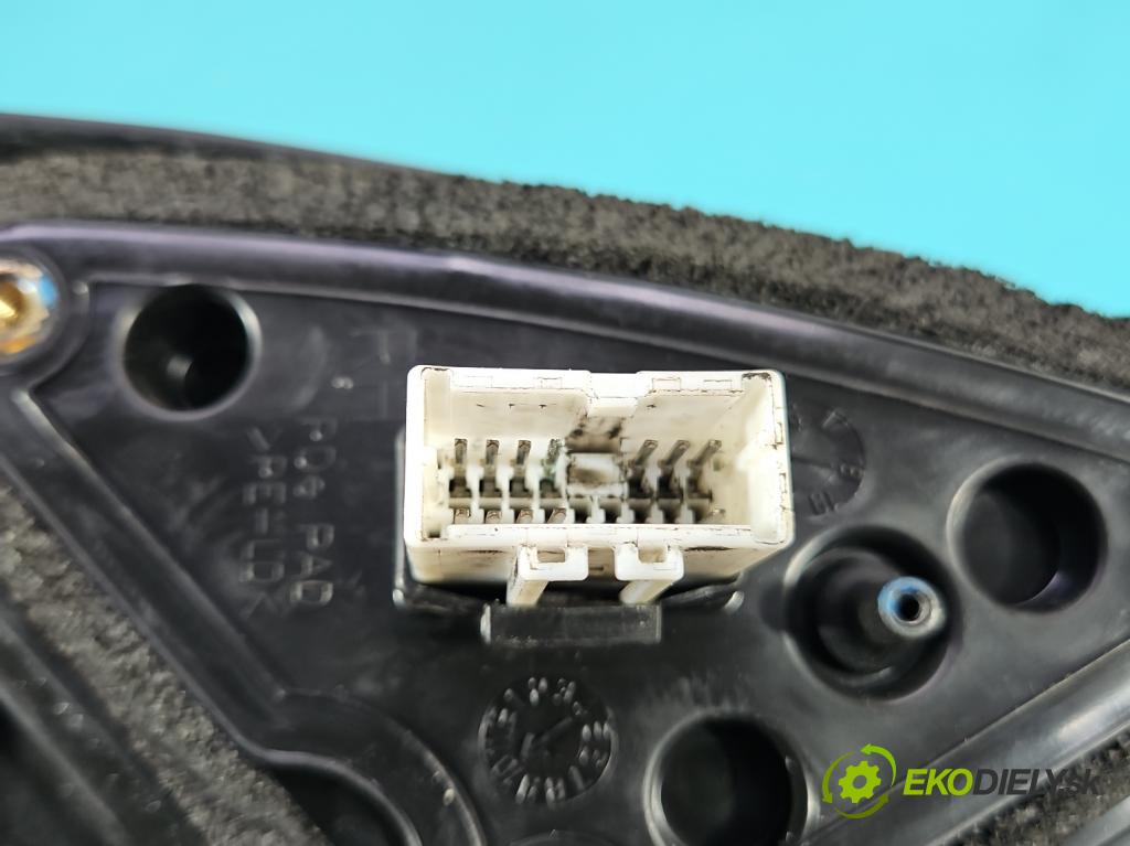 Hyundai I30 III 2016- 2.0 16V 280KM automatic 206 kW 1998 cm3 5- zpětné zrcátko pravé  (Klika dveří ostatní)