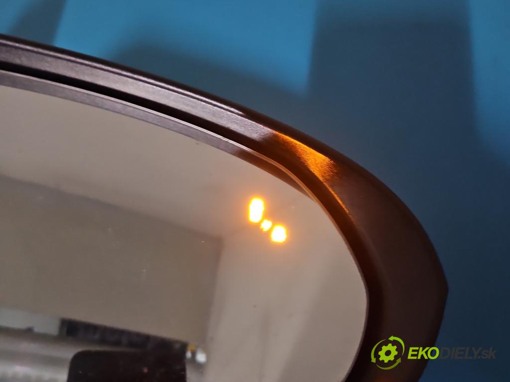 Hyundai I30 III 2016- 2.0 16V 280KM automatic 206 kW 1998 cm3 5- zpětné zrcátko pravé  (Klika dveří ostatní)