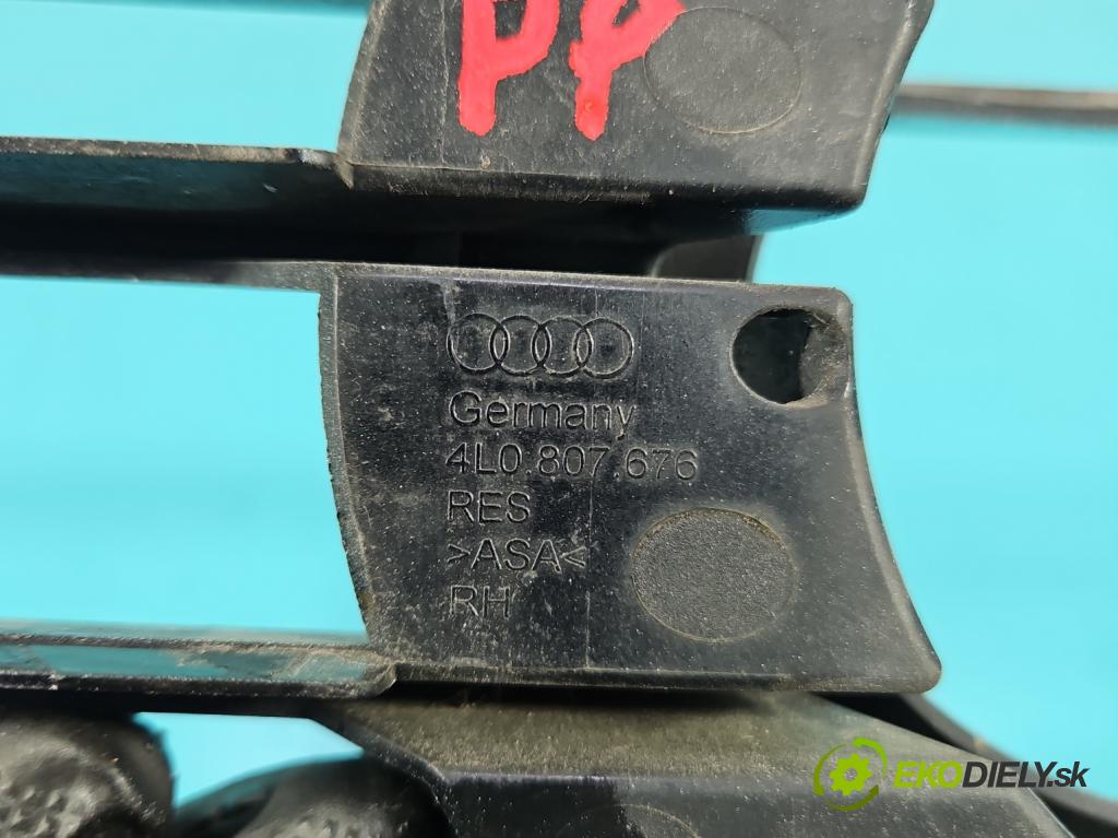 Audi Q7 2005-2015 4.2 TDI 326KM automatic 240 kW 4134 cm3 5- blenda mriežka: nárazník pravé 4L0807676