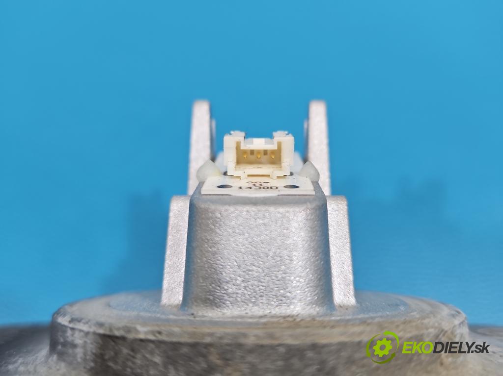 Bmw 3 F30 2011-2018 2.0d 184hp manual 135 kW 1995 cm3 5- modul lampy: MDE415473