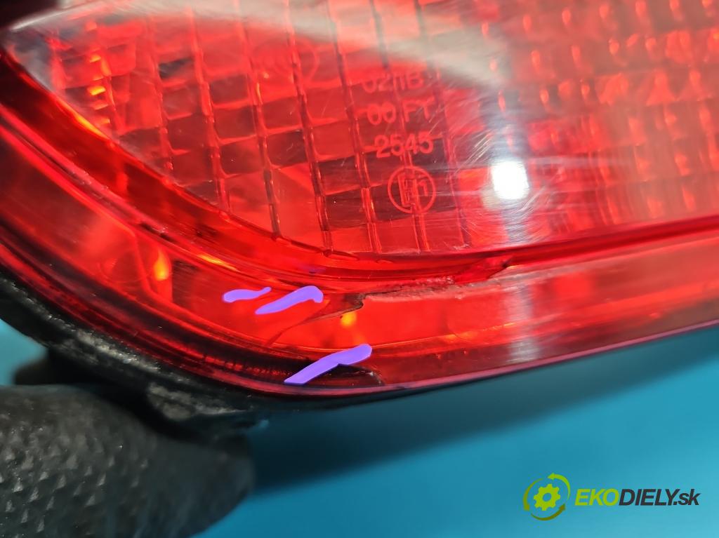 Ford Fiesta Mk7 2008-2017 1.2 16V 82 HP manual 60 kW 1242 cm3 3- svetlo / reflektor zadné ľavé nárazník 8A61-15K273