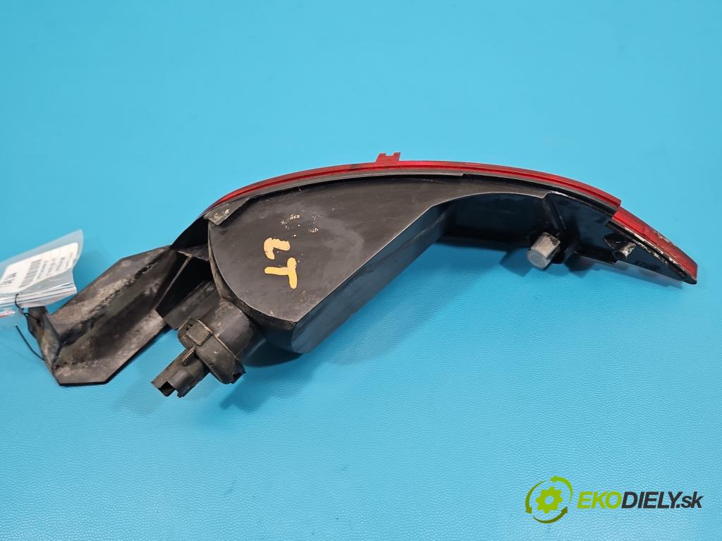 Ford Fiesta Mk7 2008-2017 1.2 16V 82 HP manual 60 kW 1242 cm3 3- svetlo / reflektor zadné ľavé nárazník 8A61-15K273