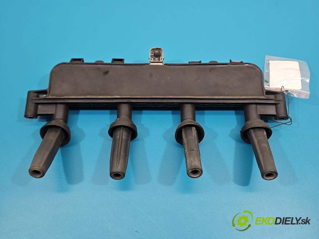 Peugeot 206 1.4 8V 75 HP manual 55 kW 1360 cm3 3- cievka zapaľovacia  (Zapaľovacia cievka)