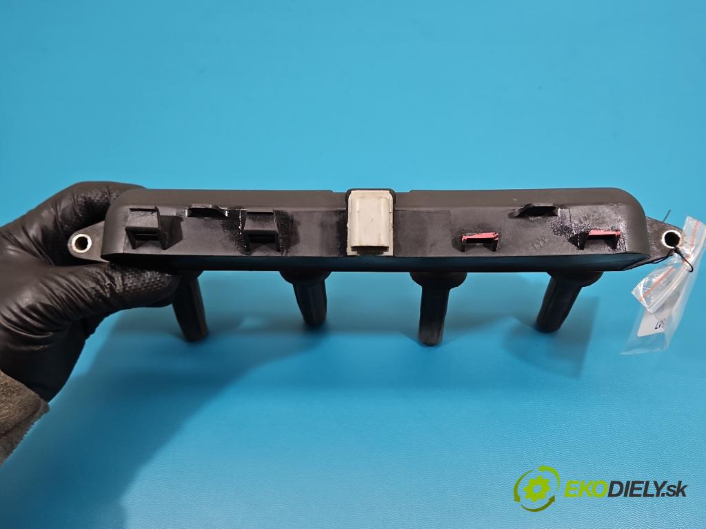 Peugeot 206 1.4 8V 75 HP manual 55 kW 1360 cm3 3- cievka zapaľovacia  (Zapaľovacia cievka)