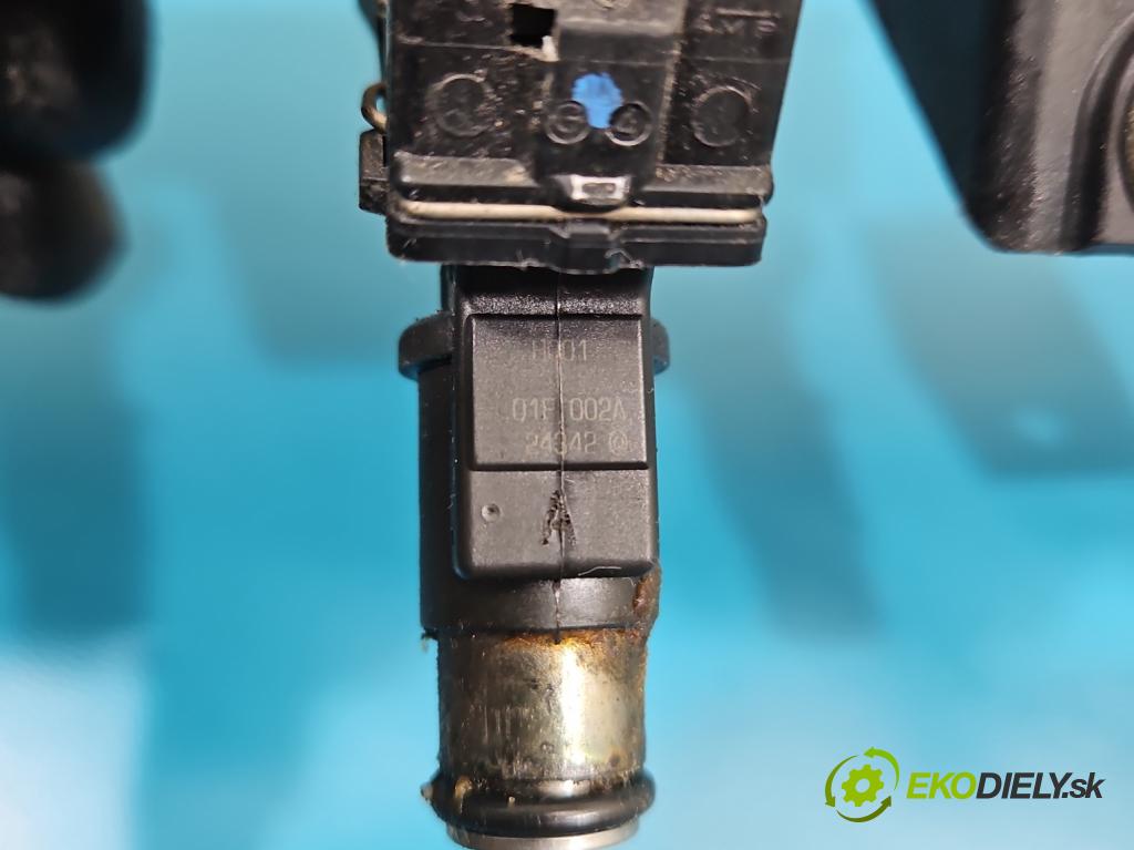 Peugeot 206 1.4 8V 75 HP manual 55 kW 1360 cm3 3- vstrek 01F002A (Vstrekovač paliva)