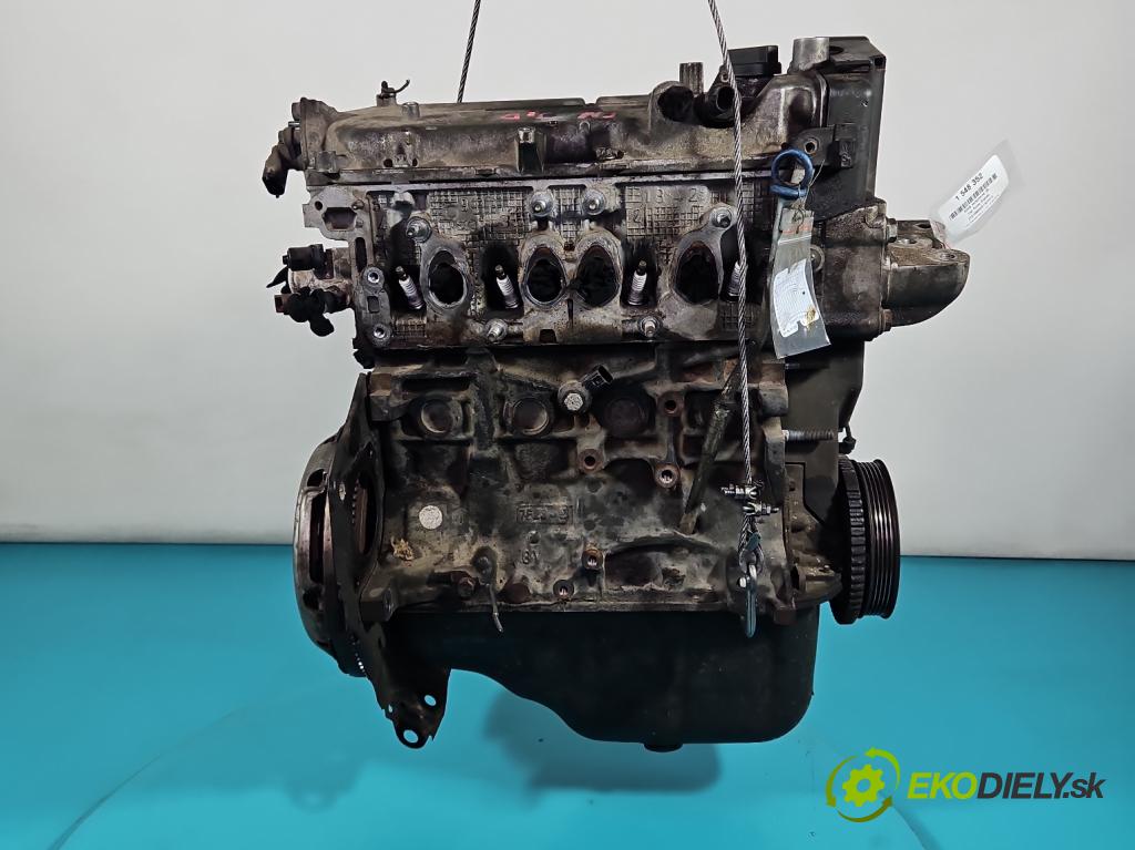 Fiat Punto Grande 1.4 8V 77 HP manual 57 kW 1368 cm3 5- motor benzín: 350A1000