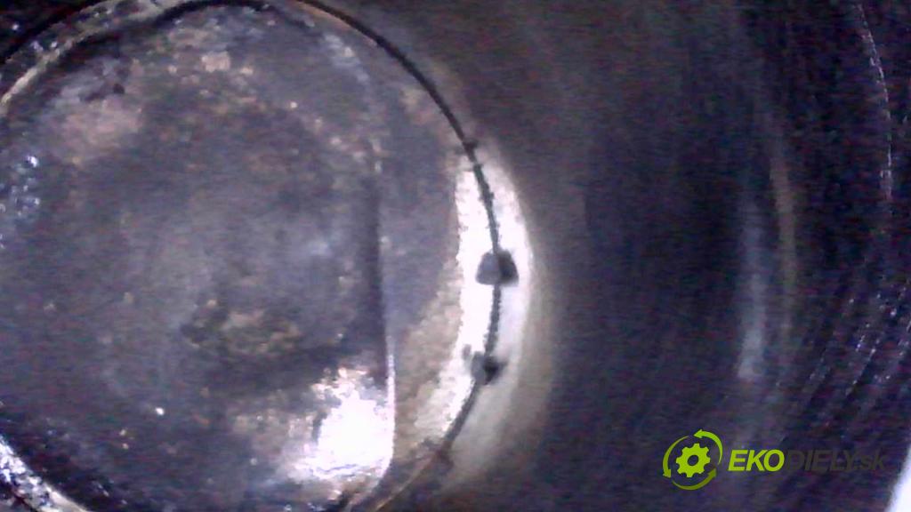 Fiat Punto Grande 1.4 8V 77 HP manual 57 kW 1368 cm3 5- motor benzín: 350A1000