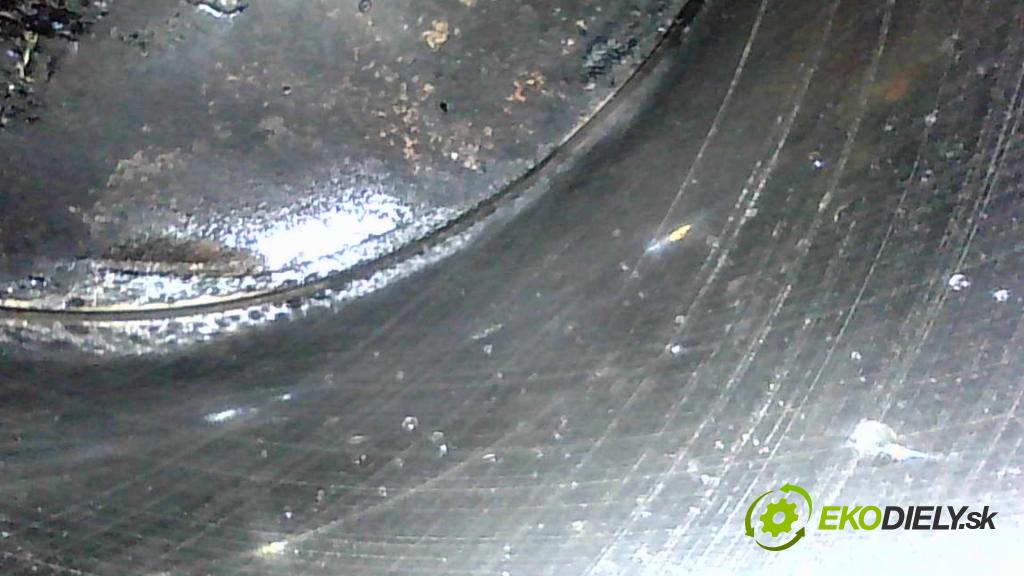 Fiat Punto Grande 1.4 8V 77 HP manual 57 kW 1368 cm3 5- motor benzín: 350A1000