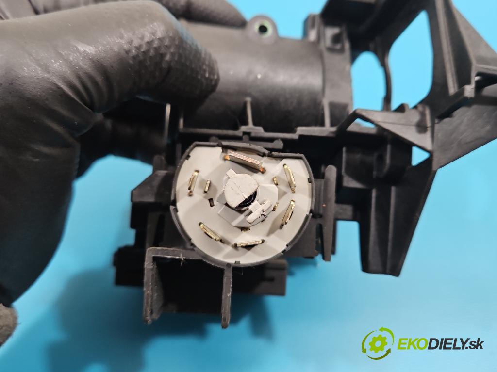 Opel Astra II 1998-2009 1.6 8V 84KM manual 62 kW 1598 cm3 5- riadiaca jednotka motora 09353459