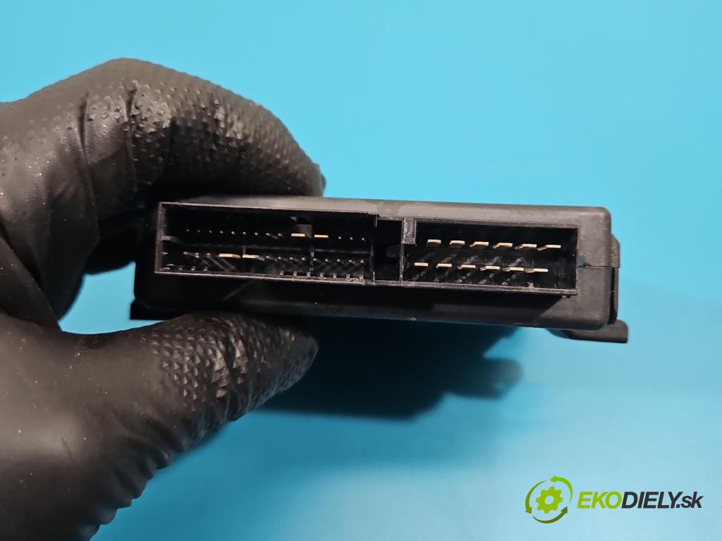 Opel Astra II 1998-2009 1.6 8V 84KM manual 62 kW 1598 cm3 5- riadiaca jednotka motora 09353459