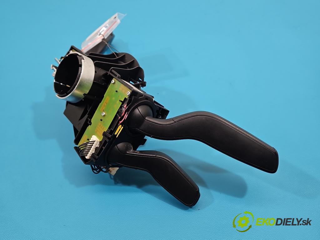 Audi A6 C7 2011-2018 2.0 TFSI 179KM automatic 132 kW 1984 cm3 4- Přepínač sdružený 4G8953502A (Páčky pod volantem)