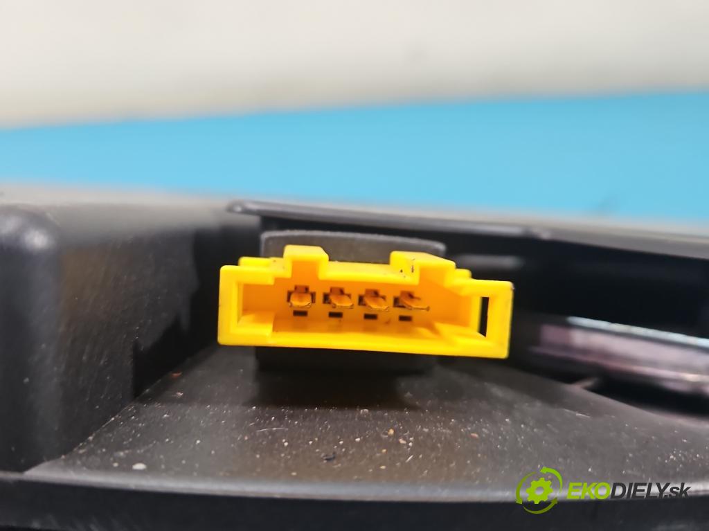 Cupra Formentor 20- 1.5 TSI 150 HP automatic 110 kW 1498 cm3 5- Subwoofer: 6C0035621 (Audio zariadenie)