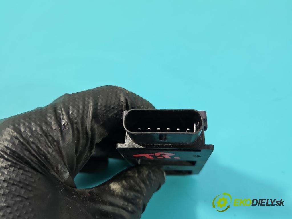 Cupra Formentor 20- 1.5 TSI 150 HP automatic 110 kW 1498 cm3 5- Zesilovač: 5WA962133B (Zosilňovač)