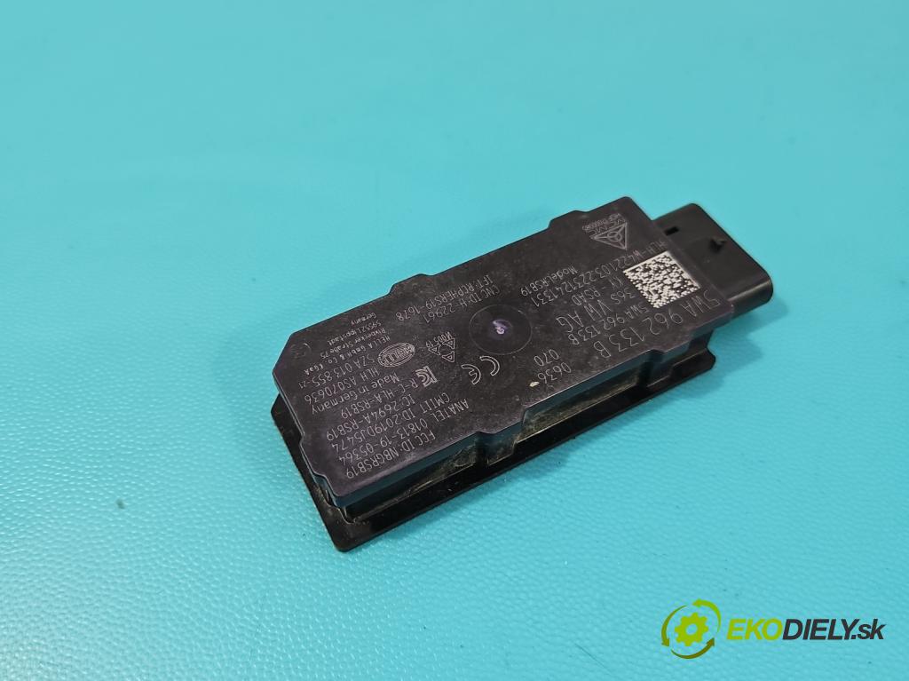 Cupra Formentor 20- 1.5 TSI 150 HP automatic 110 kW 1498 cm3 5- Zesilovač: 5WA962133B (Zosilňovač)