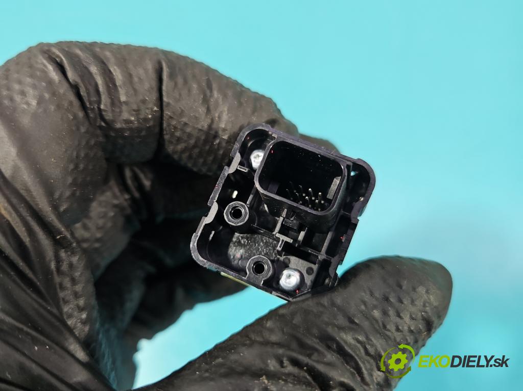 Cupra Formentor 20- 1.5 TSI 150 HP automatic 110 kW 1498 cm3 5- Kamera cúvania 5WA980556D