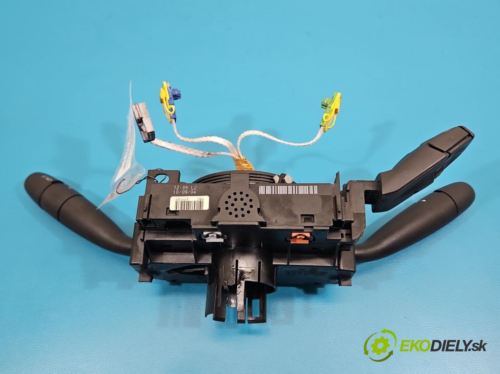 Peugeot 206 1.4 8V 75 HP manual 55 kW 1360 cm3 3- prepínač komplex: 96542542XT (Prepínacie páčky pod volantom)