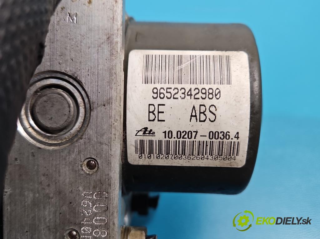 Peugeot 206 1.4 8V 75 HP manual 55 kW 1360 cm3 3- čerpadlo abs 9652342980 (Pumpa ABS)