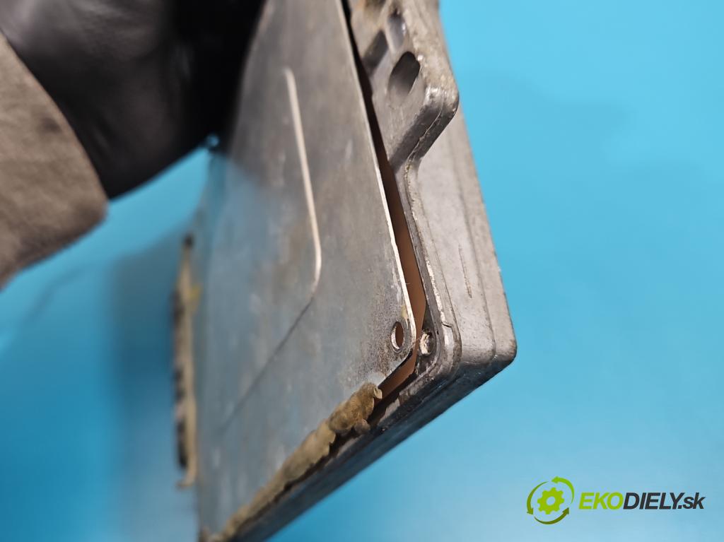 Peugeot 206 1.4 8V 75 HP manual 55 kW 1360 cm3 3- riadiaca jednotka motora 9655004480