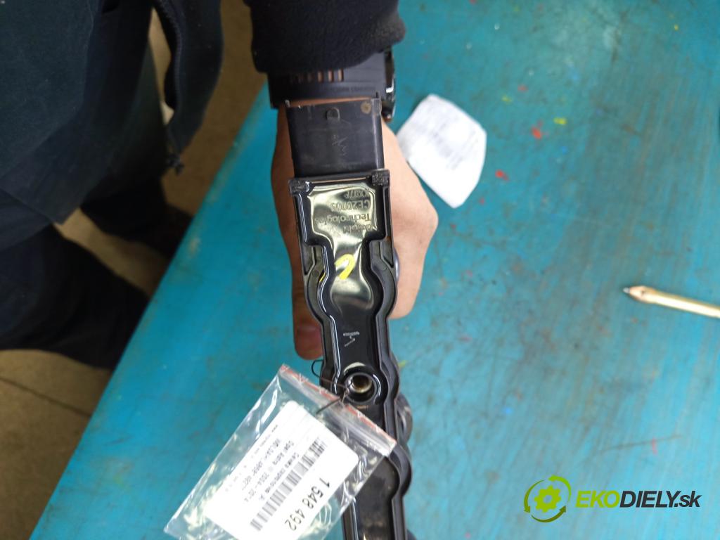 Opel Astra III 2004-2014 1.6 16V 105 hp manual 77 kW 1598 cm3 5- cívka zapalovací  (Zážehová cívka)