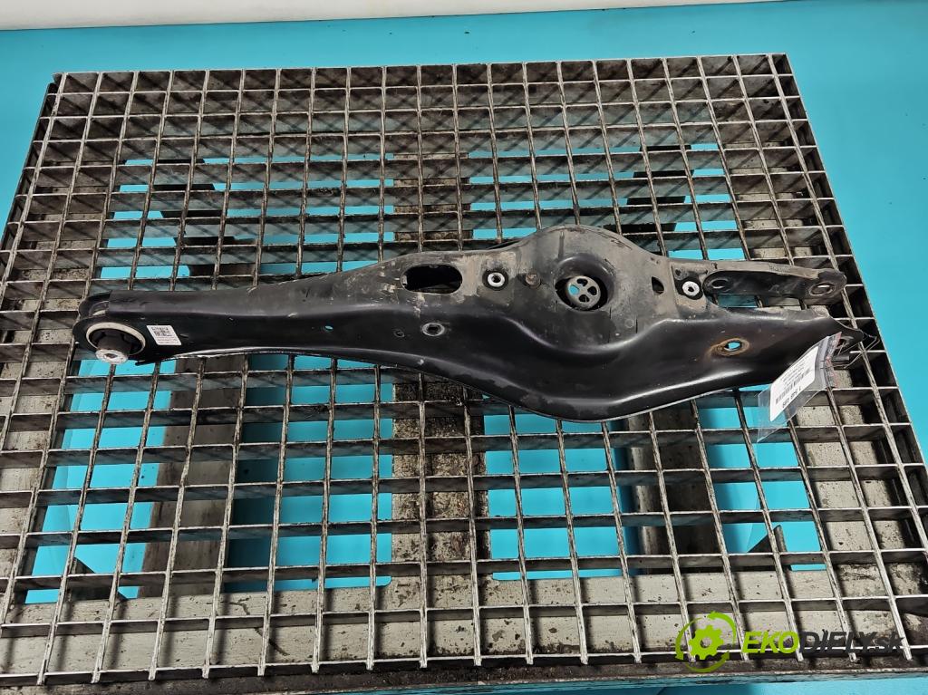 Cupra Formentor 20- 1.5 TSI 150 hp automatic 110 kW 1498 cm3 5- zadní levý 5QA505311E (Klika dveří ostatní)