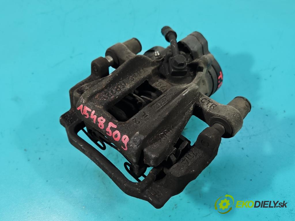 Cupra Formentor 20- 1.5 TSI 150 HP automatic 110 kW 1498 cm3 5- brzdič zadné pravý 5R3615406 (Kľučka dverí ostatné)